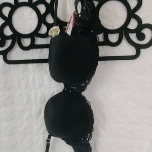 Victoria's Secret Bra SZ 34D